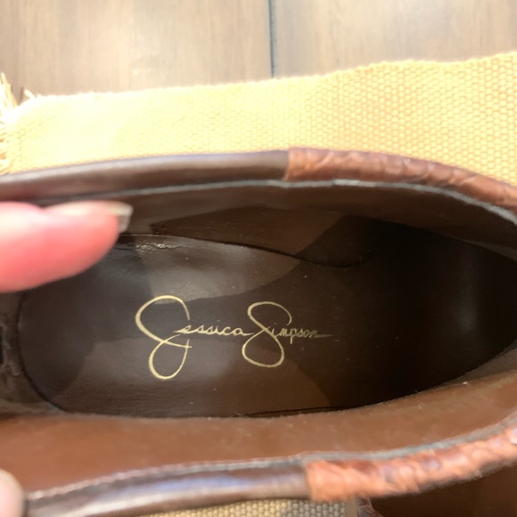 Jessica Simpson leather booties - Picture 3 of 3